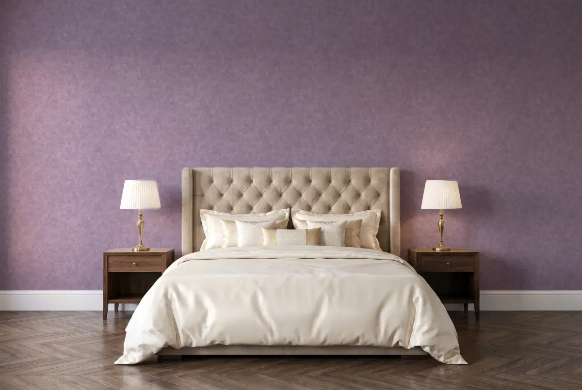 Шпалери Texdecor Patine штукатурка сливовая PAI100225290 в інтер'єрі